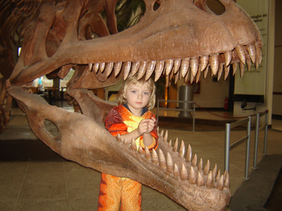 What large teeth Dinosaur robin linhope willson, CAPat-Mef 